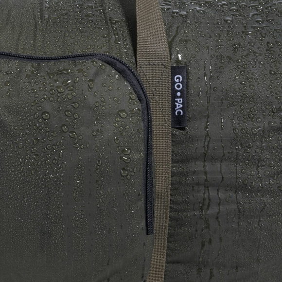 ⭐BNWT Go Pac Weekender Duffle 35L in Color NightForest - Picture 5 of 11